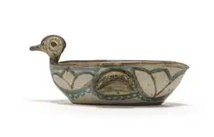 Elizabeth Mbatha, Bird bowl, reduction stoneware with incised decoration