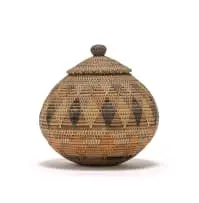 Reuben Ndwandwe, Ukhamba basket with lid, 1990, woven ilala palm