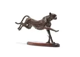 Arend Eloff, Cheetah, bronze with a brown patina, on a wooden base