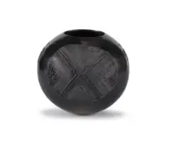 Nesta Nala, Ukhamba (Traditional isiZulu Vessel), pit fired earthenware with burnished patina