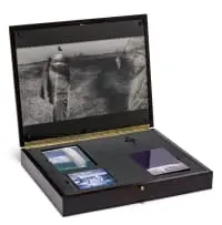Minnette Vári, Quake, single-channel video installation in painted wooden presentation case