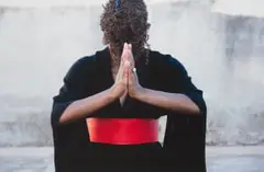 Nontsikelelo Veleko, Figure in Prayer Pose, colour photographic print on paper