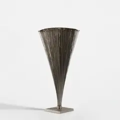 Harry Bertoia, Untitled (Spray), circa 1965, Bronze, steel