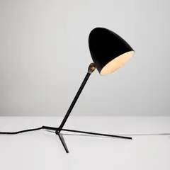 "Cocotte" table lamp by Serge Mouille, circa 1957, Painted steel, painted aluminum, brass, sold Feb 2024
