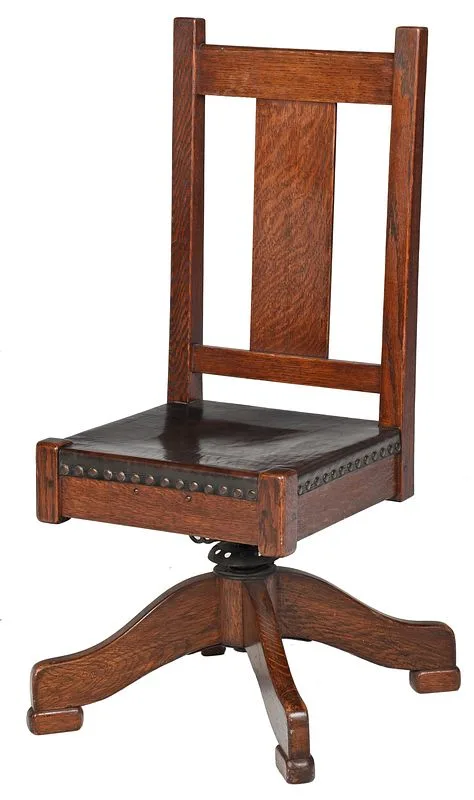 Roycroft, Arts and Crafts Desk Chair, circa 1910, oak and leather