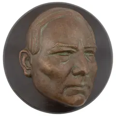 Ernesto Tamariz, Benito Juárez, 1976, Escultura en bronce montada en madera