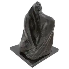 Francisco Zúñiga, Evelia envuelta en su rebozo, 1977, Escultura en bronce V / VI en base de mármol
