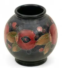 Vase 1930 by William Moorcroft, 1930, sold Sep 2025