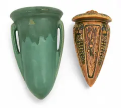 Roseville, Florentine And Carnelian Pottery Wall Pocket Vases 1920, 2 PCS, 1920