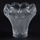 Lalique, Esna Vase