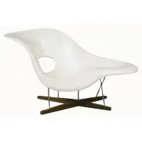 Charles and Ray Eames, Vitra La Chaise Lounge Chair, La Chaise lounge chair with a white lacquer shell and chrome plated tubular steel