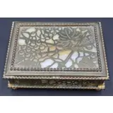 Grape Vine Hinged Box, no. 800 by Tiffany Studios, sold Nov 2022