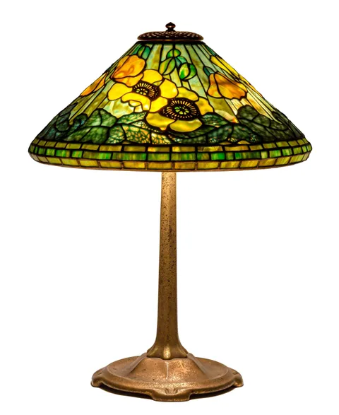 Tiffany Studios, Poppy Table Lamp, leaded glass and gilt bronze