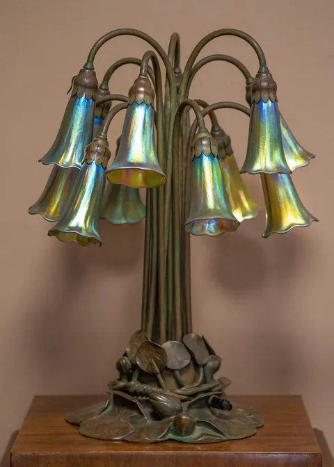 Twelve Light Lily Lamp by Tiffany Studios, sold Sep 2016