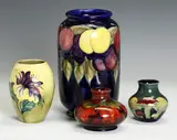 Moorcroft, Hibiscus Vase