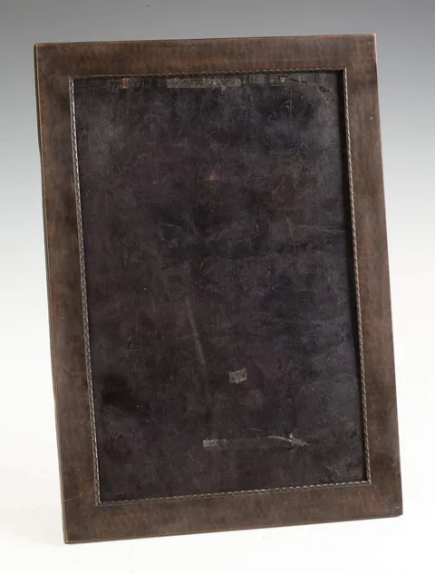 Roycroft, Hammered Copper Standing Picture Frame