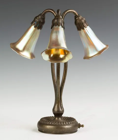 Three Light Lily Lamp by Tiffany Studios, sold Nov 2016