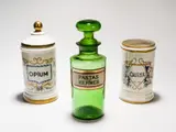 Cerámica y vidrio by Frascos de farmacia, Cerámica y vidrio, sold Apr 2023