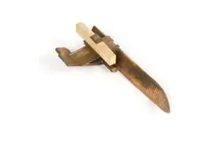 Karel Nel, Edge Piece II, cast bronze and bolted felt
