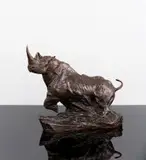 Dylan Lewis, Charging Rhino, maquette