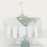 Nils Burwitz, Im Wendelbereich (Recto), Man in Front of Brandenburg Gate (Verso), screenprint