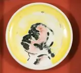Robert Hodgins, Man with No Hat, hand-painted ceramic plate, framed