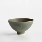 Footed bowl by Lucie Rie, circa 1968, Porcelain, gray glaze, offered Dec 2023
