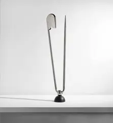 Yonel Lebovici, "Épingle de Nourrice" floor lamp, 1980, Painted cast iron, chromium-plated steel