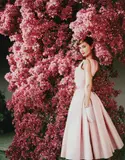 Norman Parkinson, Audrey Hepburn with Flowers II, Rome