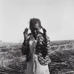Debbie Fleming Caffery, Praying, 1976, Gelatin silver print