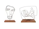 Germán Cueto, Sin título, de la serie Hierros y Sombras, Esculturas en alambre en base de madera