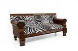 Sofá imperio, Madera de caoba y tela animal print, Madera de caoba y tela animal print