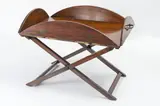 Mesa de centro estilo inglés, Madera de caoba., Madera de caoba.
