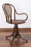 Silla giratoria, Madera de arce curvada., Madera de arce curvada.