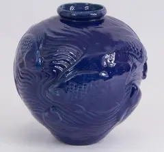 Artdeco by Florero en cerámica azul con decoración de peces, Cerámica, sold Nov 2019