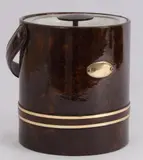 Hielera vintage, Firmada por George Briarol, Acrílico y metal dorado