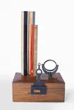 Bernardo Salcedo, Ensamblaje de objetos, metal y madera, Ensamblaje de objetos, metal y madera