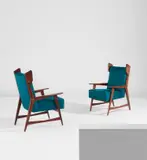 Gio Ponti, Pair of armchairs, circa 1950, Walnut, fabric upholstery, brass