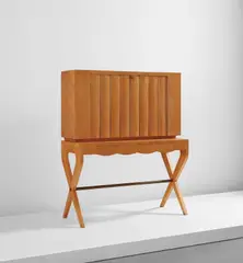Giovanni Gariboldi, Illuminated bar cabinet, circa 1949, Maple-veneered wood, brass, glass