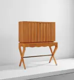 Giovanni Gariboldi, Illuminated bar cabinet, circa 1949, Maple-veneered wood, brass, glass
