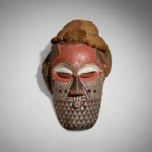 Biombo, Mask, carved and painted wood, fiber cloth, raffia