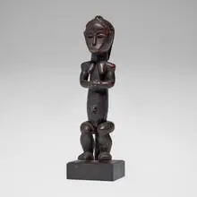Fang, Ntumu reliquary guardian figure, carved wood