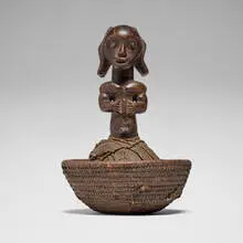 Fang, Reliquary guardian figure with basket, carved wood, plant fiber