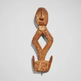Iatmul, Suspension hook figure, c. 1930, carved wood, pigment, cowrie shells