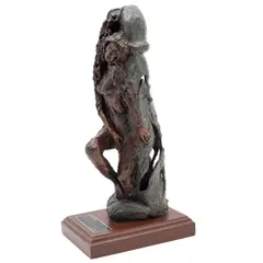 Marina Pombar, EXPLOSIÓN, Bronce, patinado en tono verde y marrón; con base de madera