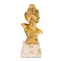 Julien Caussé, ”Eleganță” - statuetă Art Nouveau din bronz doré, reprezentând un bust feminin, cca. 1900, bronz aurit