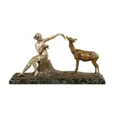 Julien Caussé, ”Căprioara” - statuetă Art Deco, din bronz și postament din marmură, cca. 1930, bronz patinat, marmură