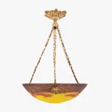 Verrerie d'Art Degué, Lampă de tavan Degué, în stil Art Nouveau, cu decorată cu bronz doré, cca. 1915, sticlă stratificată, suflată în tipar, gravată cu acid