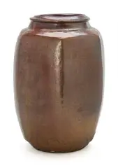 Gutte Eriksen, A high-fire earthenware floor vase