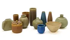 Per Linnemann-Schmidt, Nine vases and a bowl and a marmalade jar of stoneware, decorated with blue, grey-green, sand-coloured and brown glaze